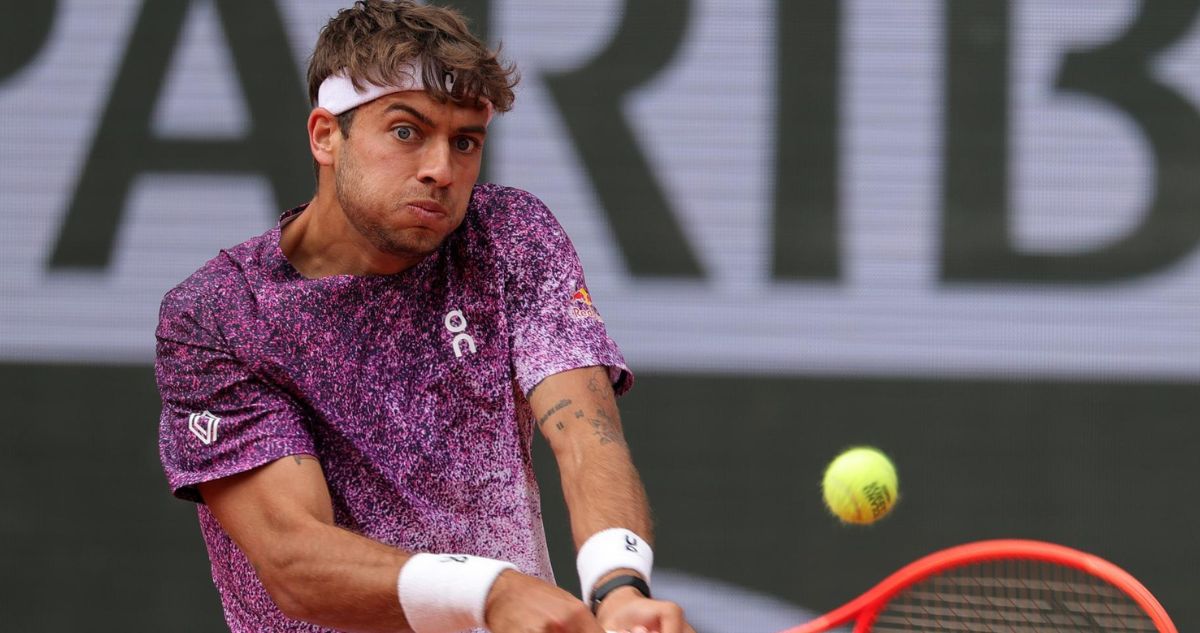 Flavio Cobolli avanzó a semifinales de Roland Garros.