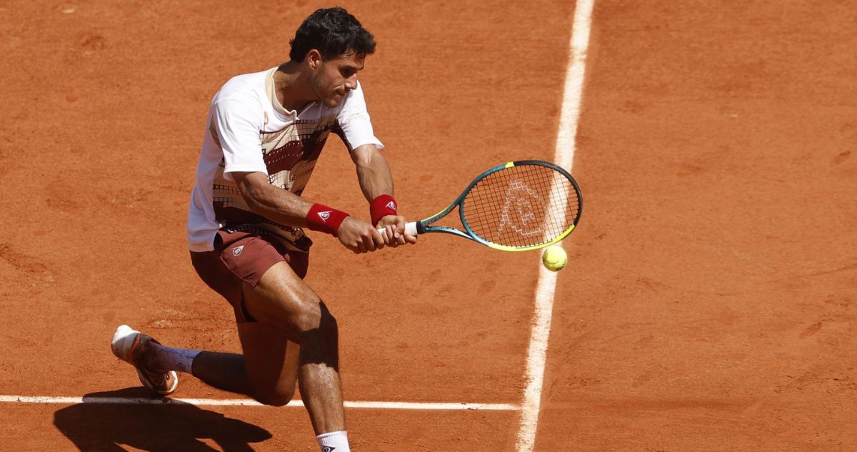 Paraguayo Daniel Vallejo recibió millonaria multa en Roland Garros.