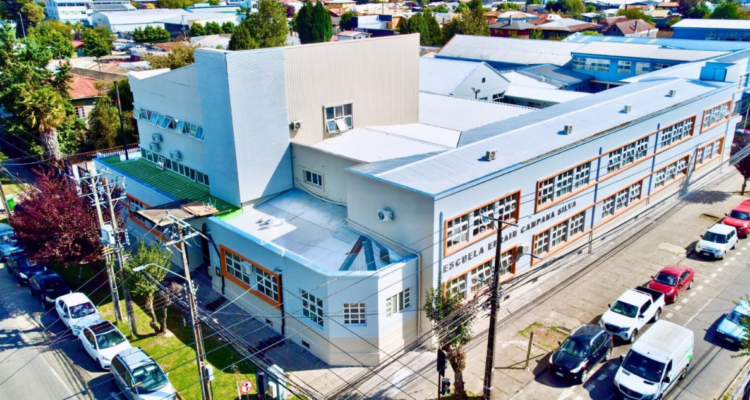 Detienen a profesor por presunta agresión contra alumna de enseñanza básica en Osorno