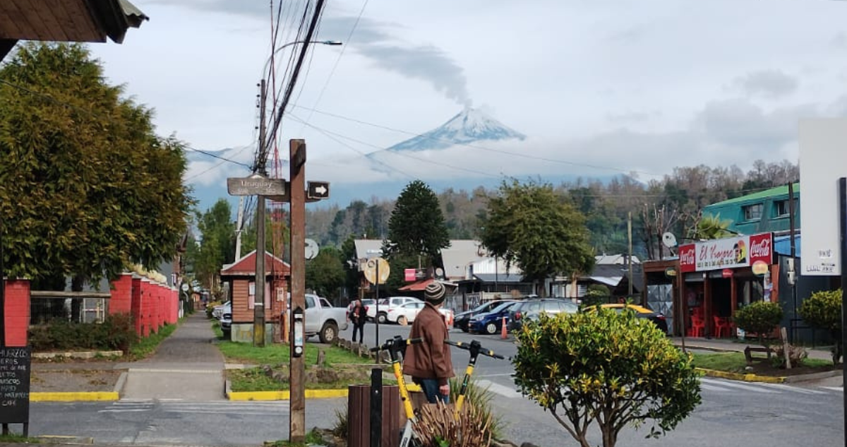 Sernageomin reporta aumento de incandescencia en volcán Villarrica y mantiene Alerta Verde