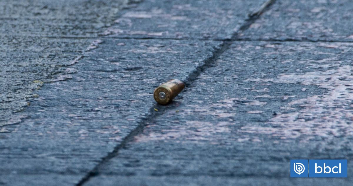 Un hombre muerto y dos en estado grave tras ser atacados a b