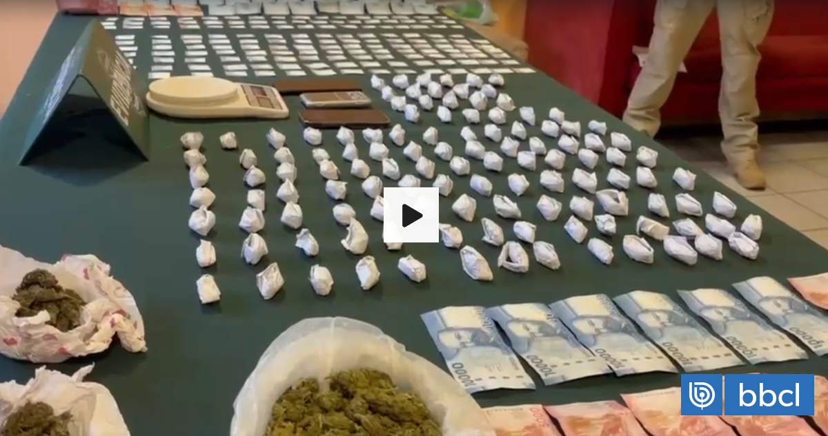 Detienen a dos mujeres por venta de droga en La Li
