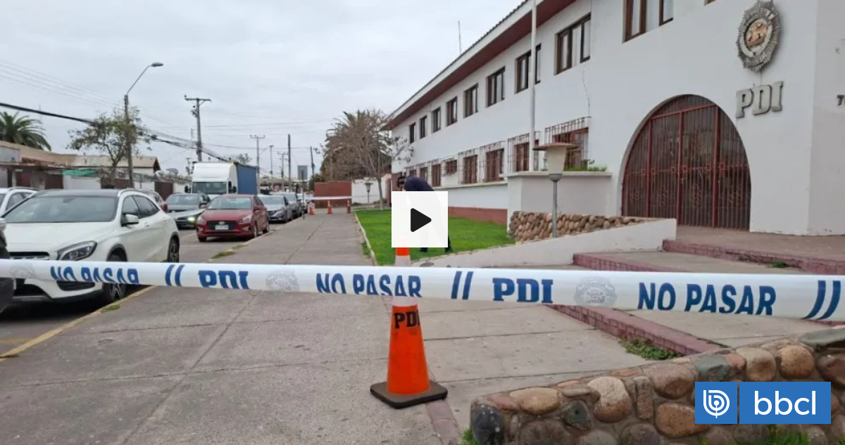 Hombre que grababa procedimiento contra sujeto armado result