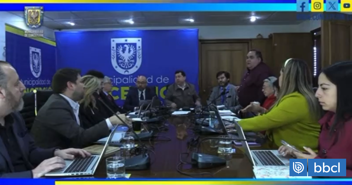 VIDEO | Concejal abandonó sesión tras sentirse discriminado 
