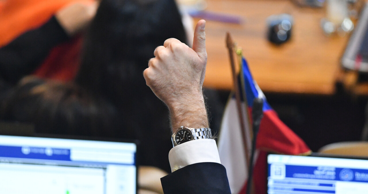 Reforma transversal de parlamentarios busca frenar “temporada” de acusaciones constitucionales