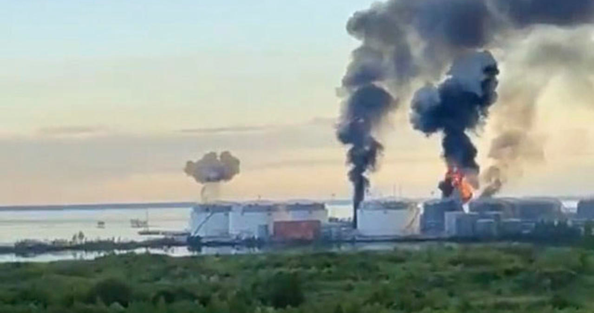 ataque ucraniano contra la terminal petrolera del puerto ruso de San Petersburgo
