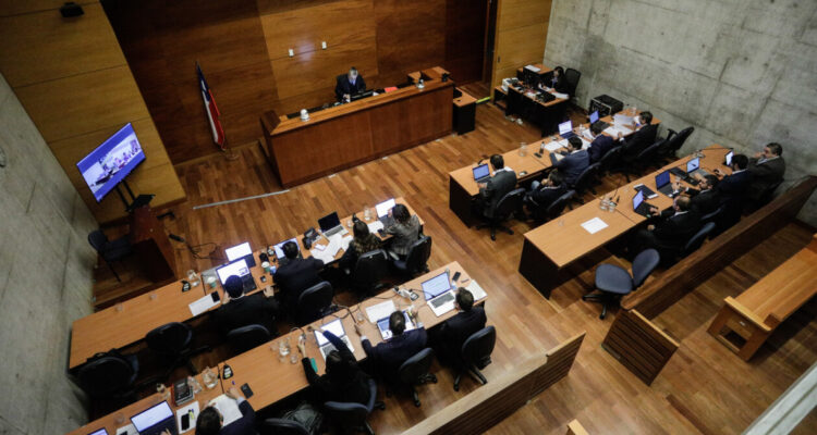 Encuesta UDP-Feedback: Un 88% cree que el acceso a la justicia depende del dinero y los contactos