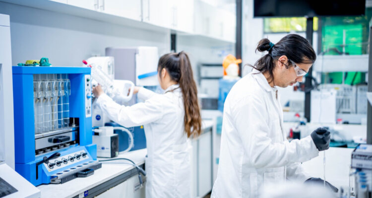 Para fortalecer investigación científica regional: Universidad de Talca lanza su nueva identidad “UNE”