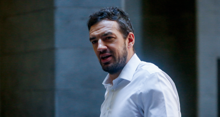 Vodanovic detalla propuesta por pago de contribuciones