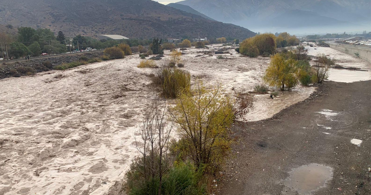 Por desborde del río Aconcagua: Declaran Alerta Roja para Limache, Quintero, Concón y Quillota