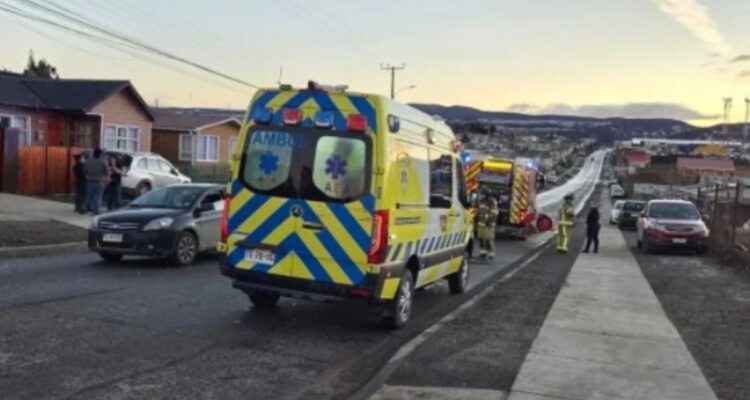 Conductor queda con lesiones de gravedad tras explosión de gas al interior de vehículo en Punta Arenas