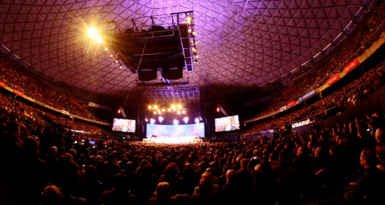 ¿Adiós Movistar, hola Santander Arena? El posible cambio de nombre que se gestaría en el recinto