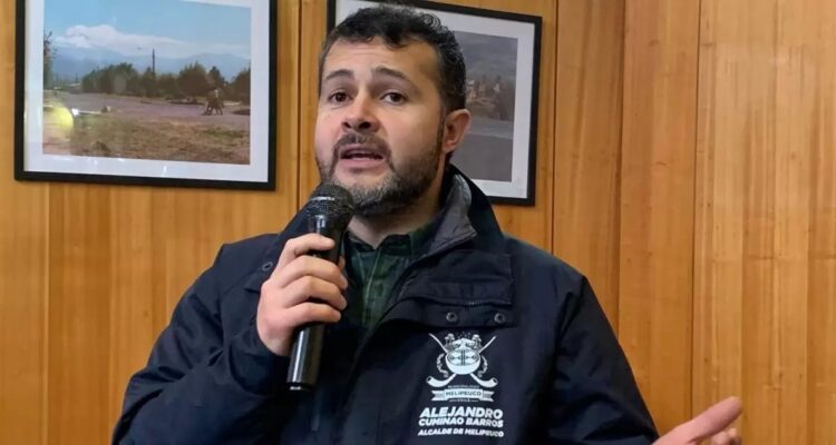 Contraloría ordena sumario contra alcalde de Melipeuco tras ser denunciado por acoso laboral y sexual