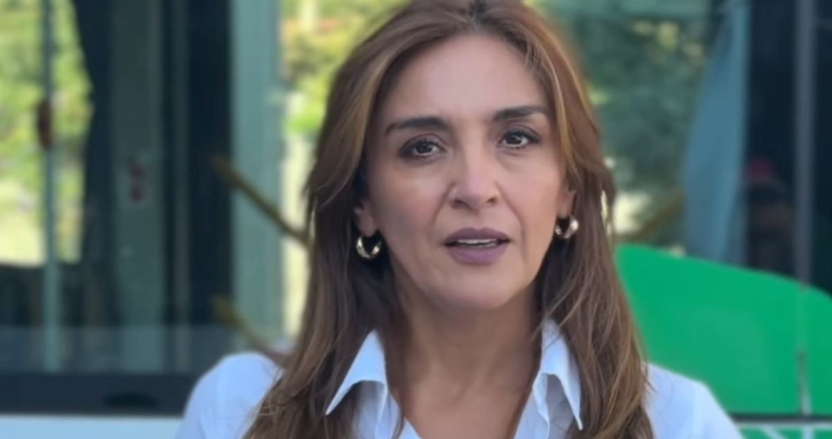 Alcaldesa Zandra Maulén sufre volcamiento junto a su equipo en sector rural de El Monte