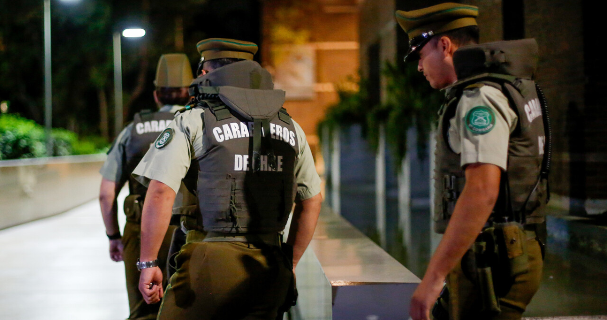Amplían detención de cinco carabineros investigados por allanamientos y detenciones irregulares