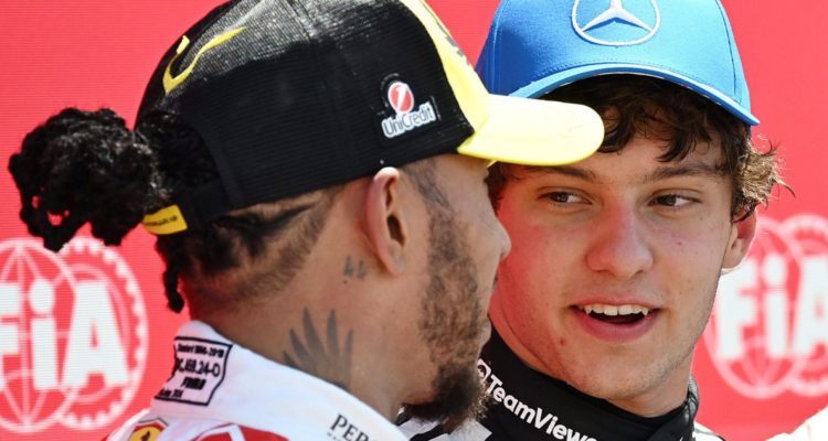 Lewis Hamilton y Kimi Antonelli tras la Sprint de Silverstone.