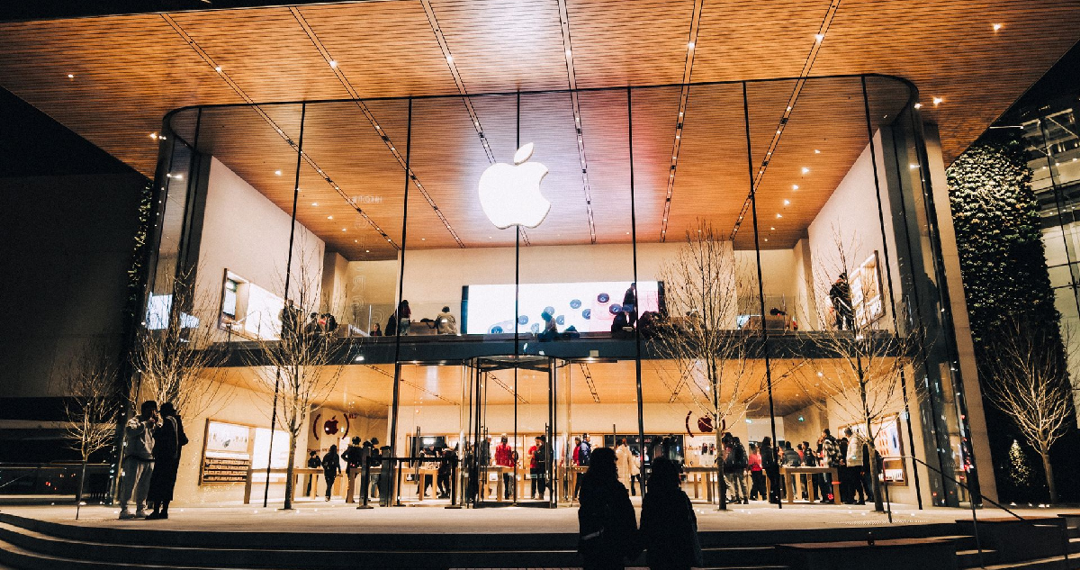 Apple reporta alza de beneficios ante fuertes ventas de iPhone pero no convence a inversores