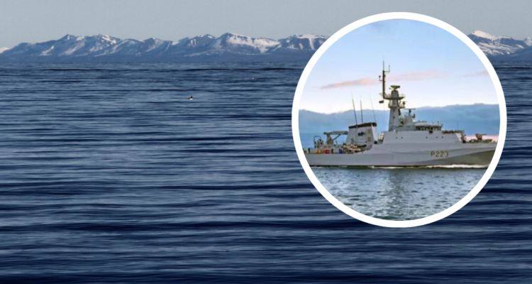 Imagen de archivo del buque HMS Medway y foto del Estrecho de Magallanes.