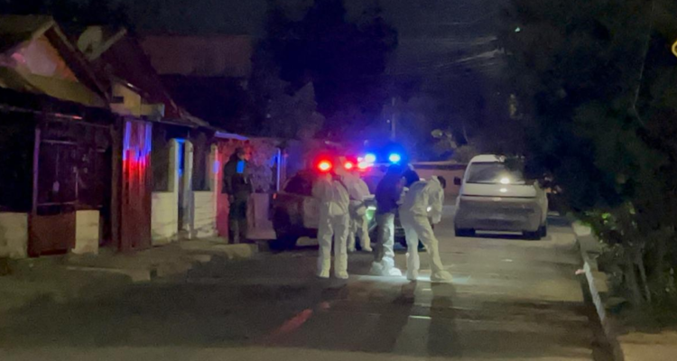 Adolescente de 16 años en riesgo vital tras ataque armado en Macul