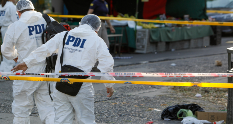 Investigan ataque armado en Estación Central: hombre fue baleado y golpeado en la vía pública