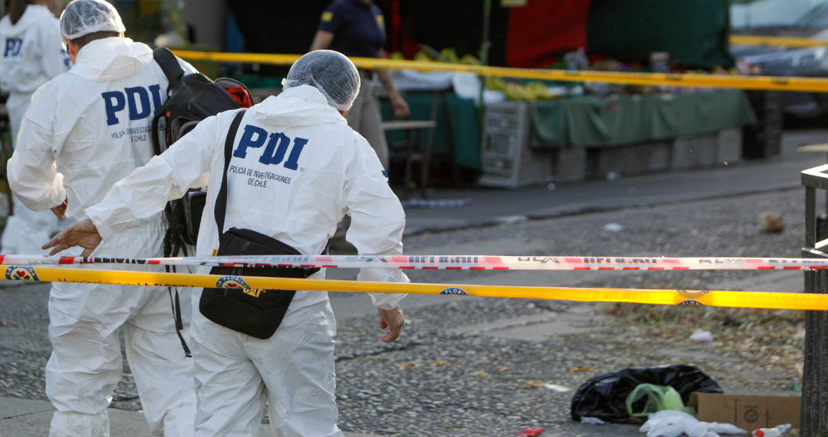Investigan ataque armado en Estación Central: hombre fue baleado y golpeado en la vía pública