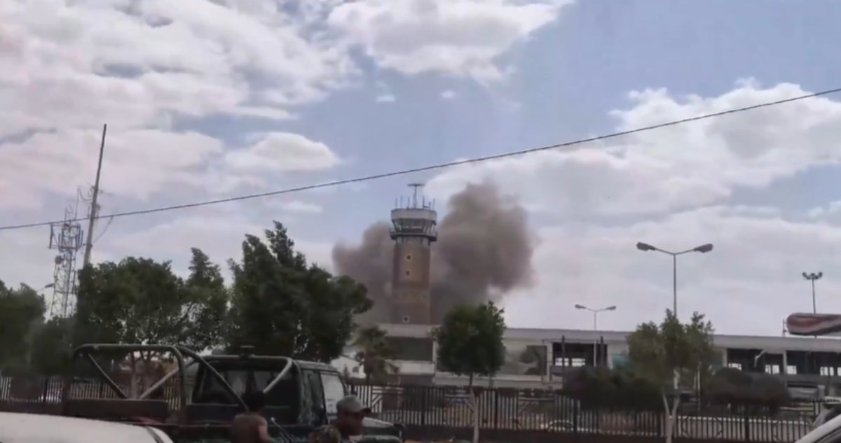 ataque en aeropuerto de Yemen