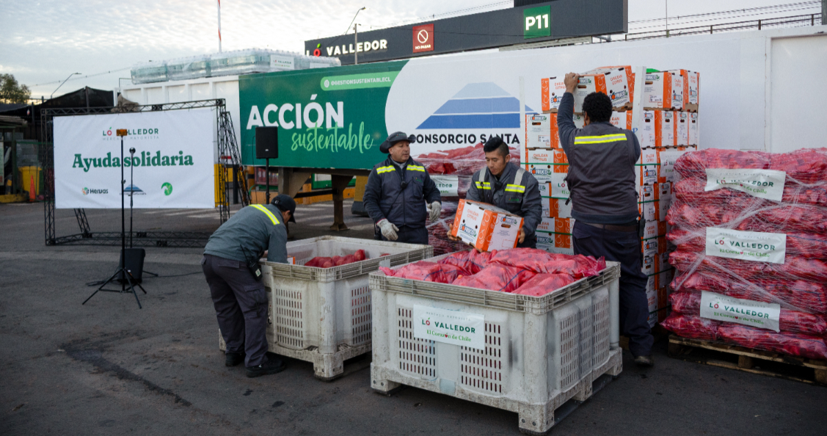 https://media.biobiochile.cl/wp-content/uploads/2026/07/ayuda-a-afectados-lluvias-region-de-coquimbo.jpg