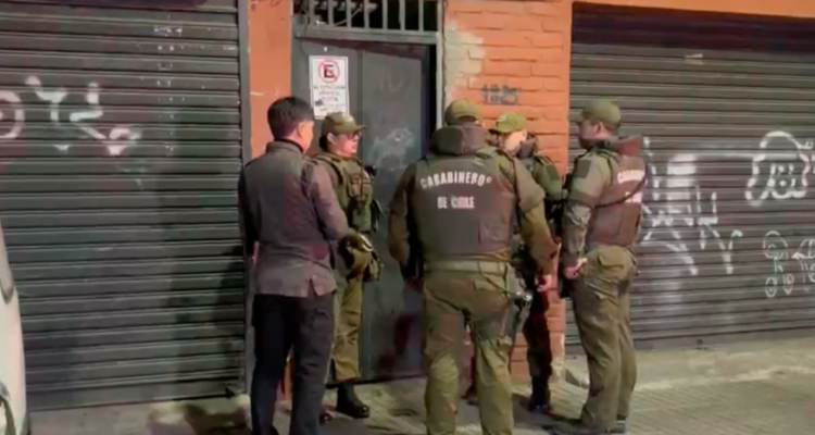 Tres heridos deja balacera en cité donde se vendía comida rápida clandestina en Santiago