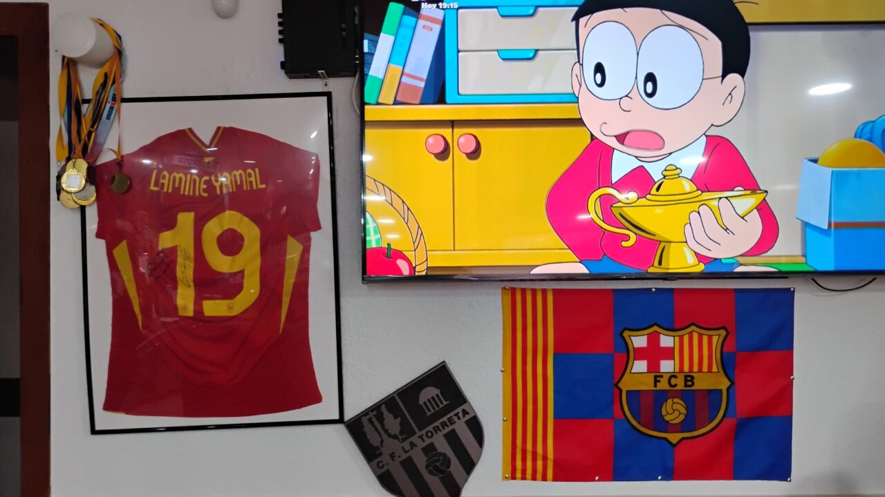 Bar Familia LY 304.