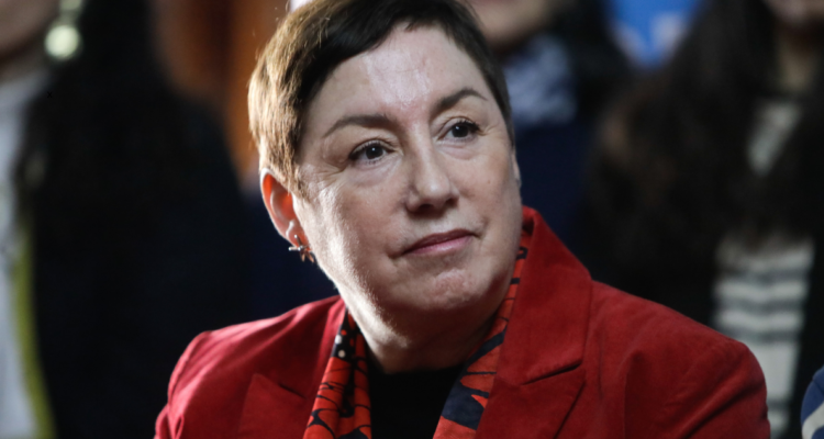 Beatriz Sánchez (FA) reprocha al PS por romper estrategia ante megarreforma: “Las ansiedades juegan en contra”