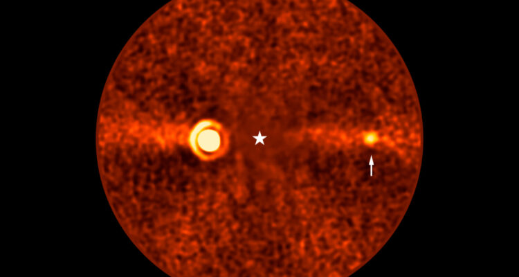 Foto del objeto descubierto en la estrella Beta Pictoris