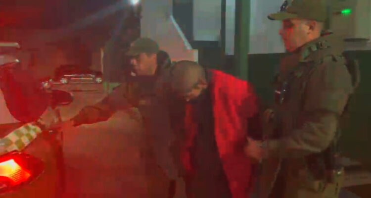 Carabineros detiene en Recoleta a hombre con órdenes vigentes por homicidio y femicidio frustrado