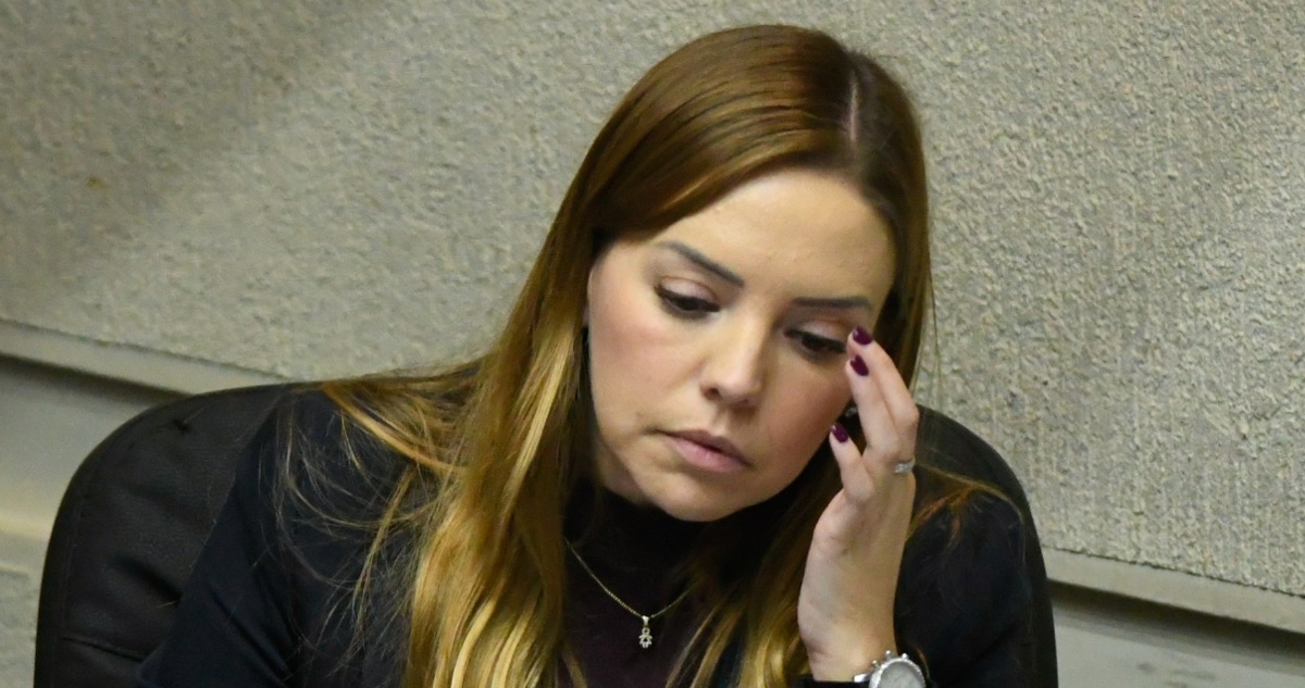 Investigación contra Camila Flores: Fiscalía pide al Congreso documentación de proyecto que modificó sistema notarial