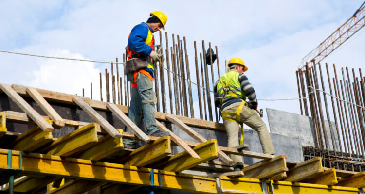 CChC destaca programas de salud, formación y atención social para trabajadores de la construcción