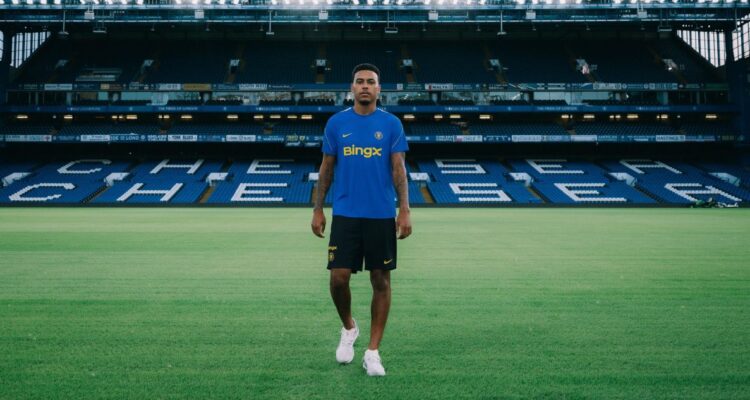 Chelsea oficializó fichaje del inglés Morgan Rogers.