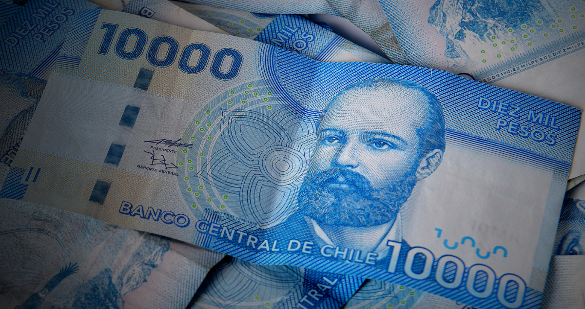 “Chile entró en ralentización”: Expertos advierten que el país “no está lejos” de una recesión técnica