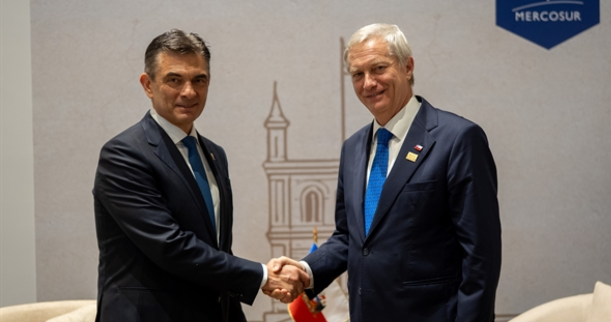Confirman futura visita de Kast a Bolivia tras encuentro con presidente Rodrigo Paz en Paraguay