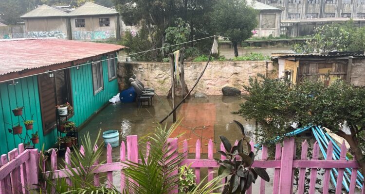 Casas inundadas en Tomé