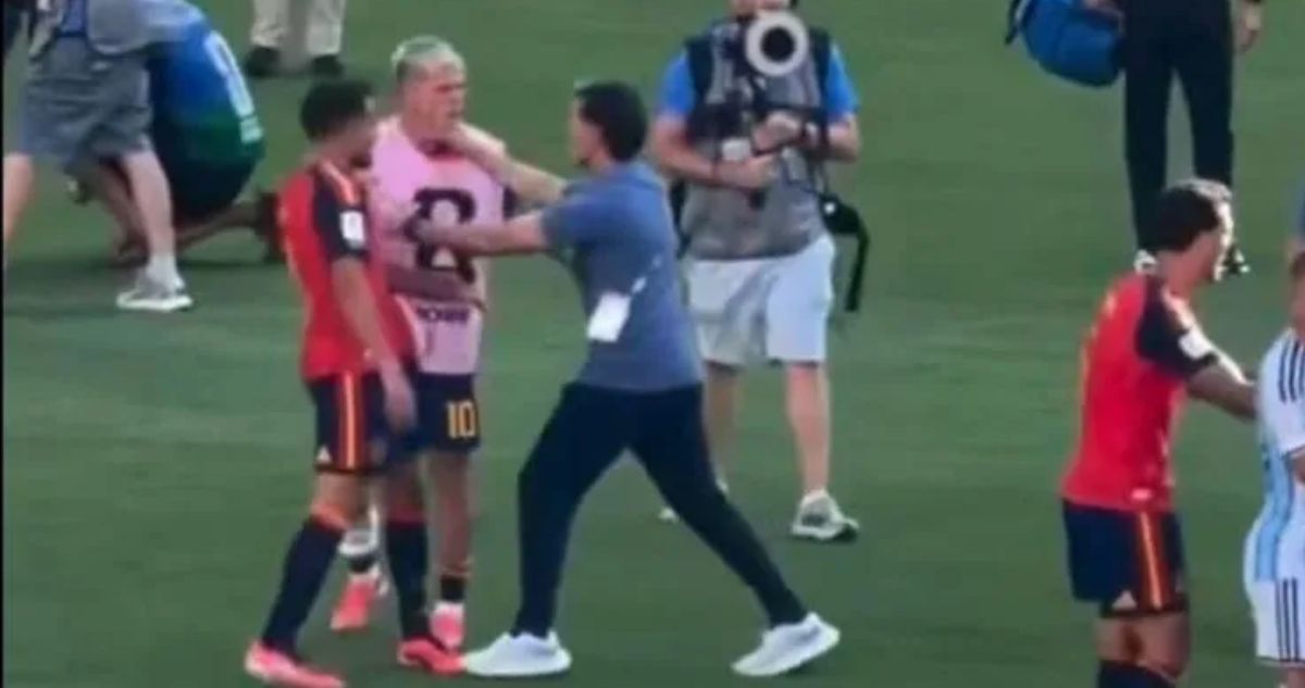 Dani Olmo desmintió al ayudante técnico de Argentina que lo golpeó en final: “Falta a verdad”