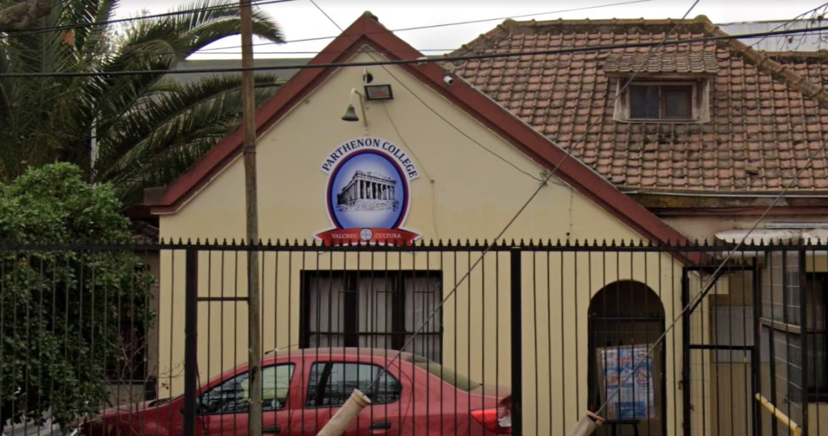 Detienen a estudiante tras riña en colegio de Peñaflor inspectora fue agredida durante altercado