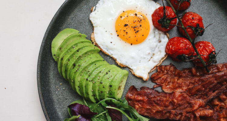 Imagen de un plato de comida para ilustrar nota sobre la dieta keto