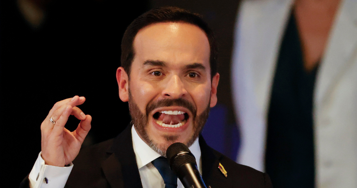 De la Espriella acusa a Petro de impulsar un “golpe de Estado” tras desconocer su triunfo