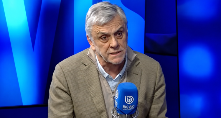 Longueira por jugada de Quiroz para reducir más impuesto a empresas: “Tuvimos un numerito innecesario”