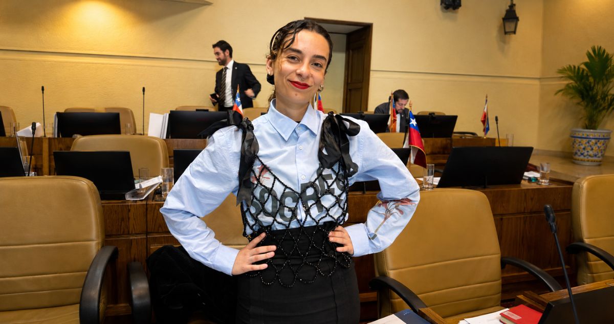 Rodríguez (REP): La izquierda usa ropas para expresarse, pero como yo soy de derecha les causa escozor