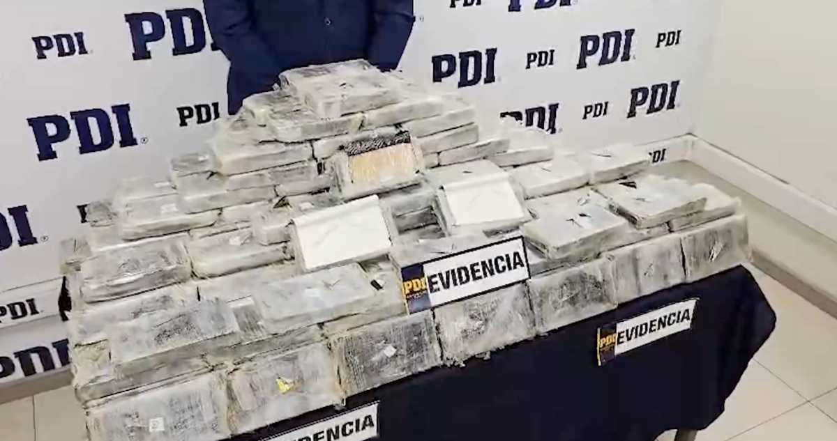 Tres detenidos intentando ingresar a la RM $3 mil millones en droga boliviana