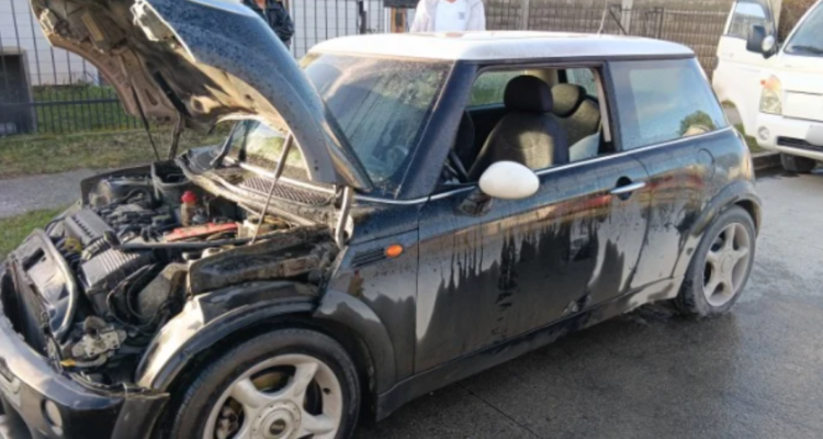Conductor sufre diversas quemaduras tras incendio que afectó a su vehículo en Punta Arenas