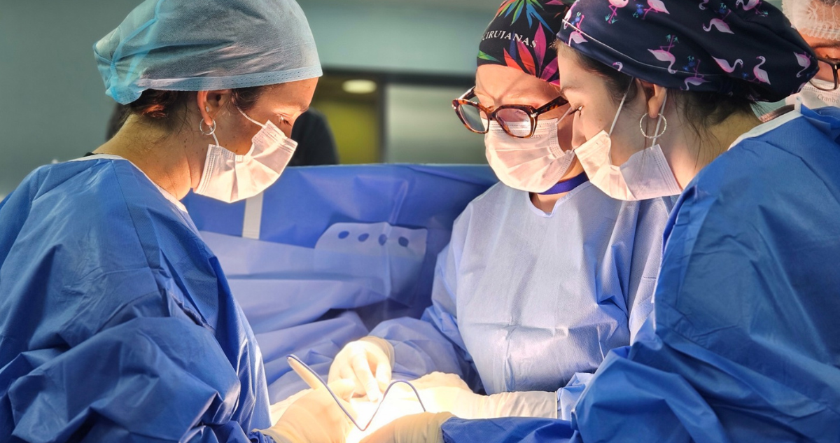 Hospital Las Higueras incorpora nuevo procedimiento para tratar hernias abdominales