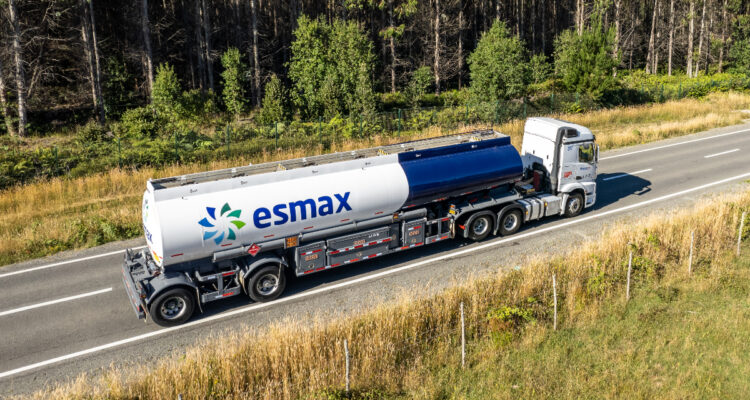 Nueva planta de Esmax duplicará capacidad para abastecer diésel a industrias desde Valdivia a Chiloé