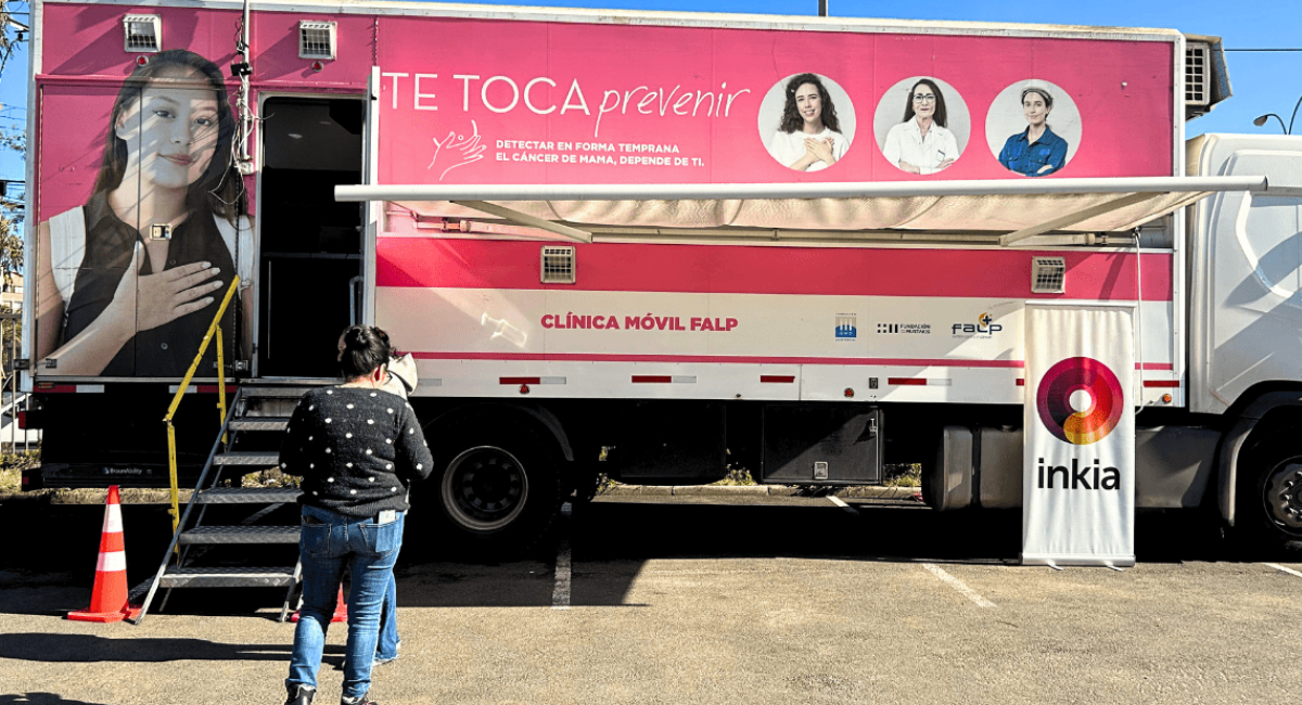 "Un anhelo de años" dijo el alcalde: estrenarán moderno mamógrafo móvil en la comuna de Santa Bárbara