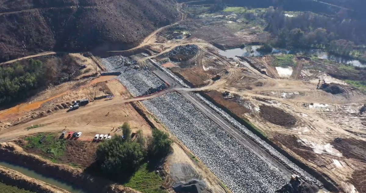 Construcción del nuevo sedimentador del río Andalién en Concepción alcanza un 70% de avance